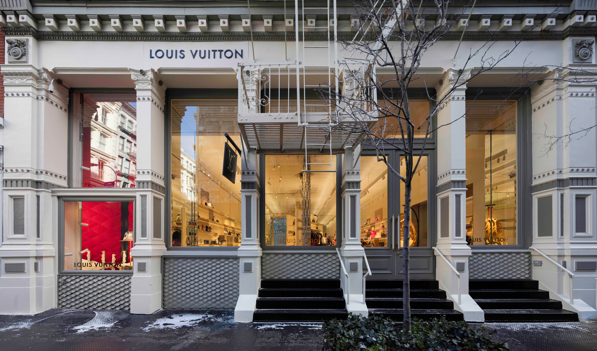 MCM Resourcing LLC - Louis Vuitton Easton INterior 02 Image